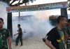 Cegah Malaria, Prajurit Yonif Raider 509/Divif 2 Kostrad fogging Di sekitaran Pos