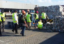 Sampah Dari Pabrik Kertas Harus Bebas Plastik