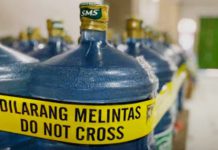 Lakukan Penipuan Publik, Pabrik dan Gudang Air Mineral SMS Disegel