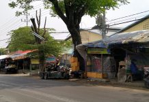 Hilangkan Suasana Kumuh, Pemerintah Desa Nogosari akan Bongkar Dan Bangun Stand Untuk Para PKL Depan Karyamitra Budisentosa