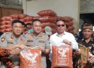 Polda Jawa Timur Tangkap Pabrik Makanan Berbahan Telor Busuk