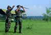 Pangdivif 2 Kostrad Tinjau Latihan Penerjunan Bekal dan Materiil Yonbekang 2