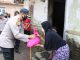 Kapolres Majalengka Bagikan Sembako Door To Door