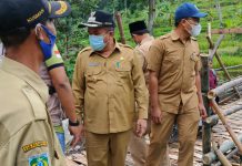 Wabup Gus Mujib Tinjau Jembatan Ambruk Di Sekarjoho Prigen