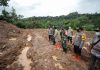 Pangdam V Brawijaya dan Kapolda Jatim Tinjau Lokasi Tanah Longsor di Desa Ngetos Kabupaten Nganjuk