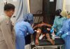 Sedang Berkerja, Dua Petani Tiba-Tiba dibacok kawan sendiri dengan Sabit