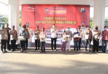 Yayasan Budha Tzu Chi Gandeng Polres Pasuruan Salurkan 1.300 Paket Bantuan Covid 19