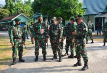 Pangdivif 2 Kostrad Menerima Kunjungan Kerja Pangkostrad di Madivif 2 Kostrad