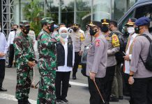 Panglima TNI dan Kapolri Mengecek Vaksinasi serta Kegiatan PPKM Darurat di Jatim