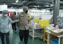 Kapolresta Sidoarjo Kunjungi Perusahaan Farmasi, Cek Ketersediaan Obat Pasien Covid-19