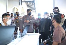 Tinjau Vaksinasi Massal di Persis, Kapolri Minta Semua Elemen Masyarakat Berkolaborasi Percepat Vaksinasi