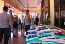 Peduli Masyarakat, Polres Jombang Kembali Salurkan 5,25 Ton Beras