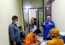 Tahanan Polresta Sidoarjo Disuntik Vaksin Covid-19