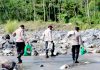 Kapolres Lumajang Salurkan Bansos Untuk Warga Terisolir