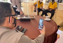 Bentuk Perhatian Dan Kepedulian, Kapolres Pasuruan Videocall Anggotanya Yang Terpapar Covid