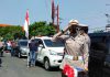 Pengendara diminta berhenti saat detik-detik Proklamasi dan Nyanyikan Lagu Indonesia Raya