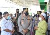 Polresta Sidoarjo Layani Vaksinasi Covid-19 bagi Jamaah Shalat Jumat Masjid Agung