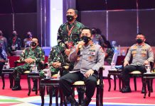 Kapolri Tekankan TNI-Polri Terus Bersinergi Wujudkan Target Vaksinasi Presiden Jokowi