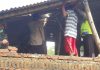 Hujan Disertai Angin Kencang Akibatkan 9 Rumah di Jabung Ambruk