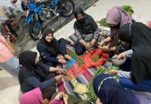 Erupsi Gunung Semeru, Polres Lumajang Kerahkan Personel Dirikan Posko dan Dapur Umum Bantu pengungsian