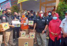 Ditnarkoba Polda Jatim Bantu Korban Terdampak Erupsi Gunung Semeru