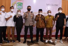 Mewujudkan Hubungan Industrial yang Aman, Produktif dan Harmonis, Forkopimda Kabupaten Malang Hadiri Penyerahan Apresiasi Perusahaan Kepada Karyawan