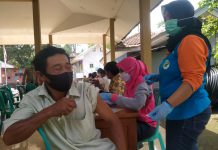 Polres Pasuruan Gencarkan Vaksinasi Di Desa Jatisari Purwodadi