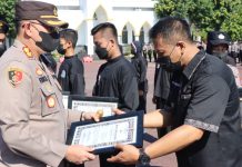 Kapolres Pasuruan Beri Reward Delapan Atlet Pencak Silat Piala Kapolda Jatim