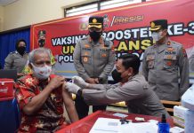 Kapolresta Sidoarjo Pantau Vaksinasi Booster di Wilayah Krian