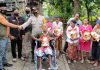 Bhabinkamtibmas Polres Situbondo dan Persatuan Advokat Indonesia Pasuruan Wujudkan Mimpi Kakek Parto Miliki Kursi Roda