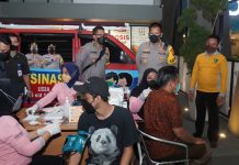 Kapolresta Sidoarjo Pantau Vaksinasi Booster di Apartemen Amega