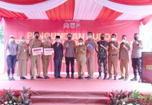 Gebyar Vaksinasi Lansia, Kapolres Batu Bagikan Doorprize Sepeda Motor