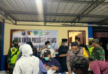 Genjot Percepatan Vaksinasi Booster, Polres Pasuruan mengadakan Vaksin Masal setelah Shalat Tarawih