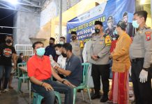 Warga Surya Asri dan Sidokepung Antusias Ikuti Vaksinasi Booster Polresta Sidoarjo