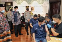 PWNU Jatim bersama Kanwil Kemenag dan Forkopimda Jatim Gelar Vaksinasi Serentak, Targetkan 210.150 Dosis dalam 3 hari