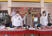 Cangkrukan Kamtibmas di Desa Pamotan, Kapolresta Sidoarjo Ingatkan Pelanggaran Pilkades