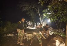 Gelapnya malam bukan halangan bagi Satgas TMMD Ke 113 Kodim 0819 Pasuruan