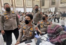Sambut HUT Bhayangkara Polda Jatim Gelar Baksos Kesehatan Donor Darah, Operasi Sumbing dan Katarak