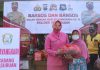 Dalam Rangka HUT Bhayangkara Ke-76, Polres Pasuruan Bersama Bhayangkari Cabang Pasuruan Melaksanakan Kegiatan Bansos