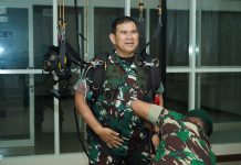 Pangdivif 2 Kostrad Uji Coba Fasilitas Latihan VRPS dan Wind Tunnel di Divif 2 Kostrad