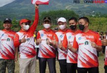 Mempererat Silaturahmi, Kapolres Pasuruan Mengikuti Olahraga Bersama Forkopimda Dalam Rangka Memperingati Hari Kemerdekaan RI Ke-77