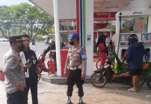 Antisipasi Penyesuaian Kenaikan Harga BBM, Personil Polres Pasuruan Jaga Ketat SPBU