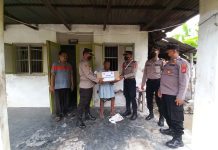 Polisi Sidoarjo Distribusikan Bansos kepada Masyarakat Terdampak Pasca Penyesuaian Harga BBM