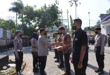 Bantu Ungkap Pelaku Bondet di RSUD Tongas, Tiga Petugas Keamanan Diganjar Penghargaan Polres Probolinggo Kota