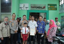 Polresta Malang Kota Berikan Beasiswa Kepada Anak Korban Insiden Stadion Kanjuruhan