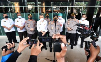 Respon Cepat Kapolda Jatim yang Baru Kunjungi Korban Tragedi Kanjuruhan di RSAA Malang