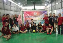 Wartawan Kalahkan Humas Polresta Sidoarjo, Tanding Futsal Peringati HUT Humas Polri Ke-71