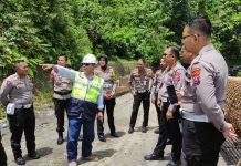 Dampingi Koorlantas Polri, Polda Jatim Tinjau Lokasi Pembangunan Gladak Perak di Lumajang