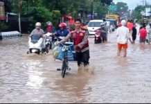 Polres Ponorogo Siagakan Personel 24 Jam Bantu Tangani Banjir