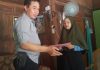 Polda Jatim Berikan Bantuan Keluarga Korban Kanjuruhan
